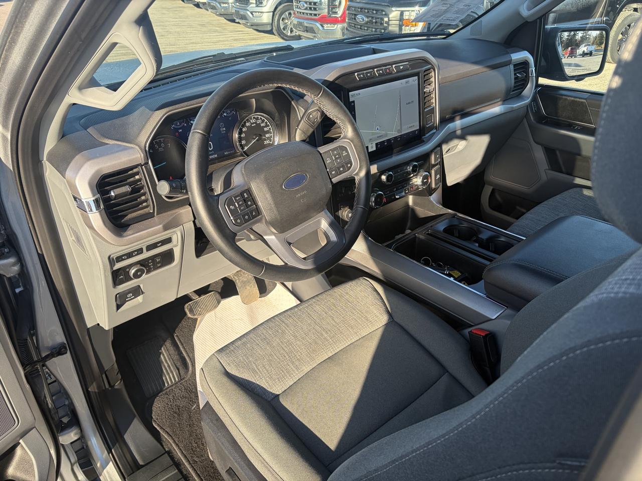 2023 Ford F-150 XLT 4WD SuperCrew 5.5' Box Photo