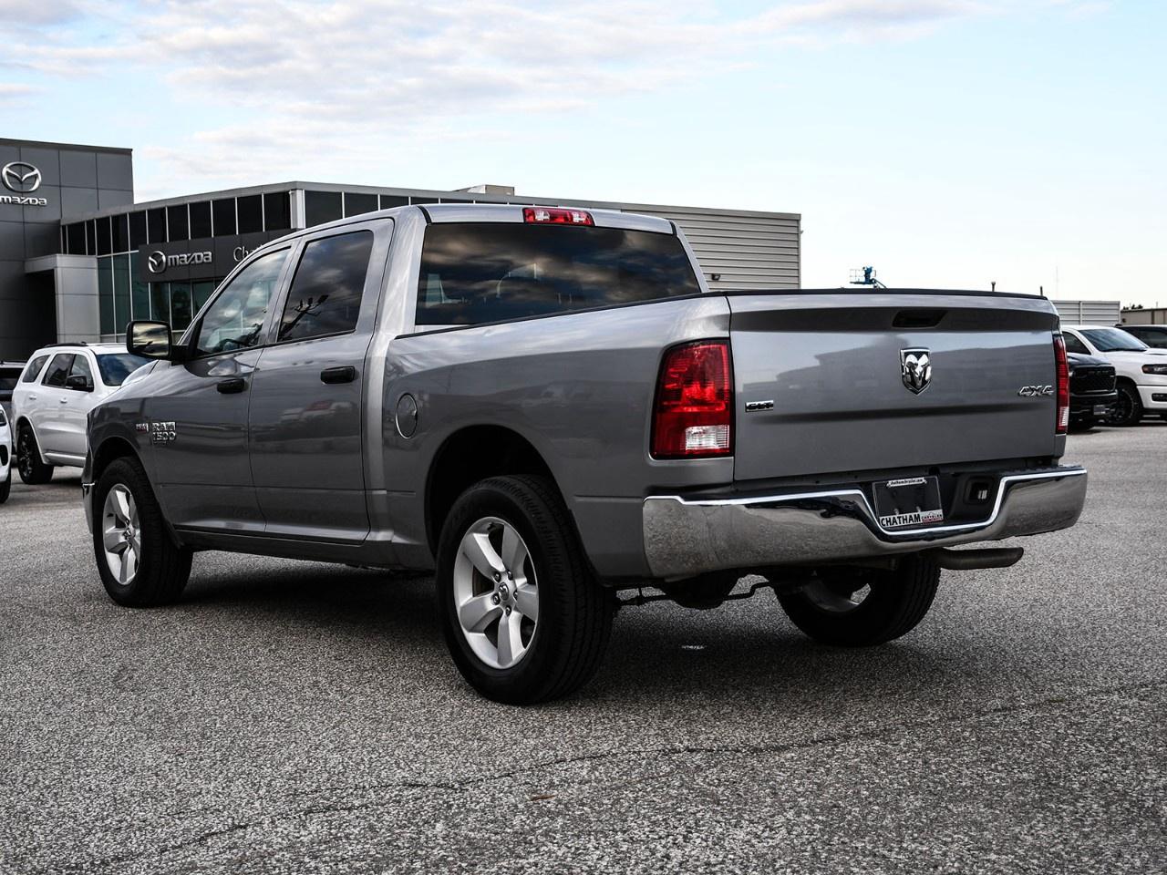 2023 RAM 1500 Classic SLT 4x4 Crew Cab 5'7" Box Photo5