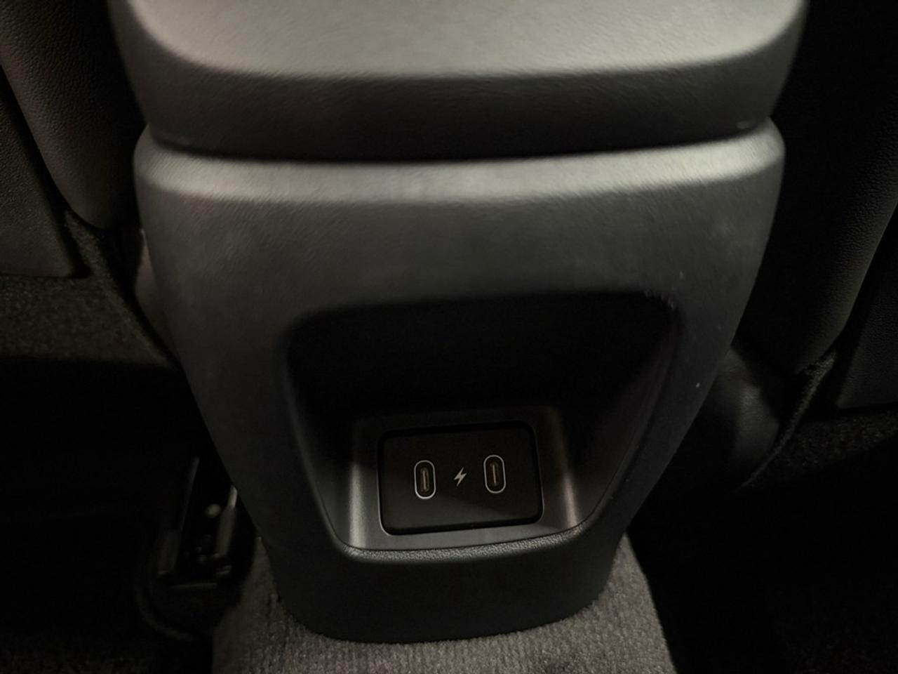 2026 Hyundai Elantra Luxury IVT Photo