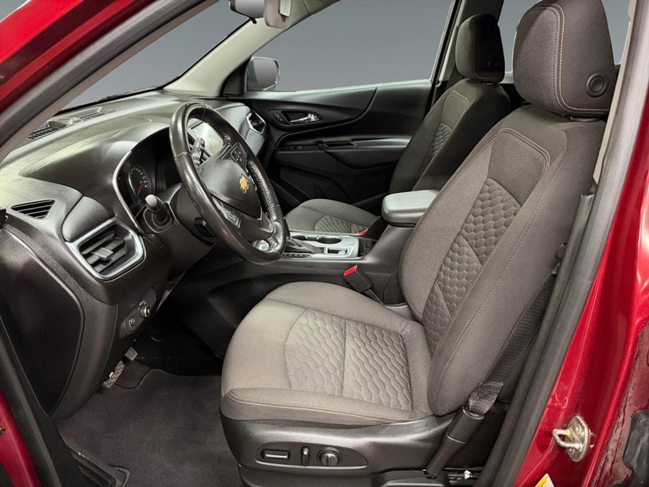 2019 Chevrolet Equinox AWD 4DR LT W/2LT Photo