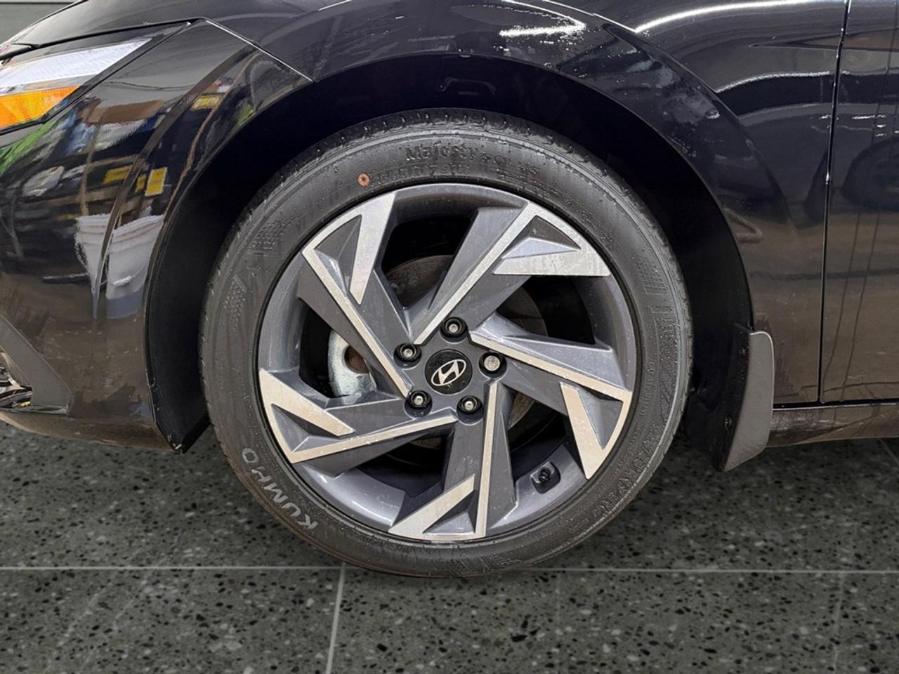 2026 Hyundai Elantra Preferred IVT w/Tech Pkg Photo