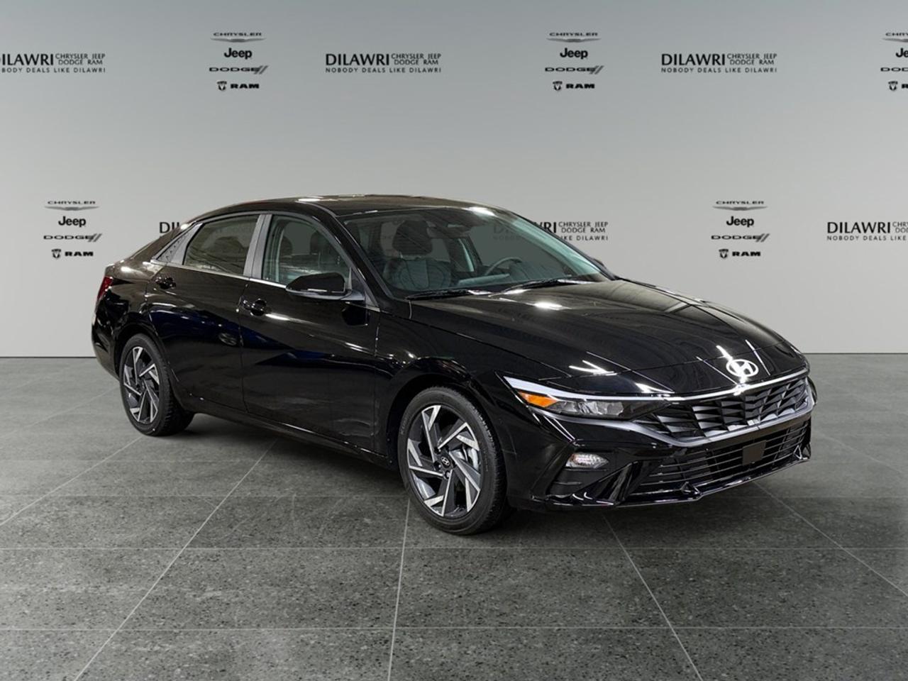 2026 Hyundai Elantra Luxury IVT Photo