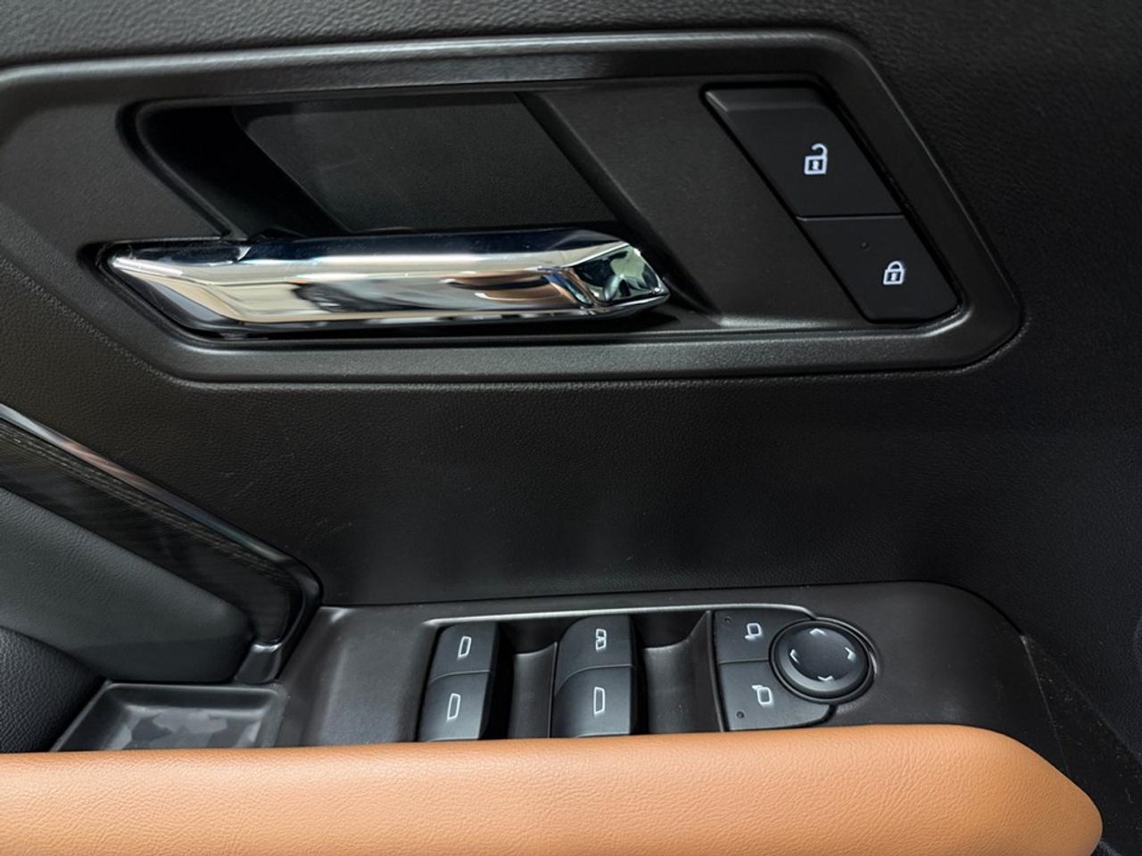 2024 GMC Canyon 4WD Crew Cab AT4 Photo