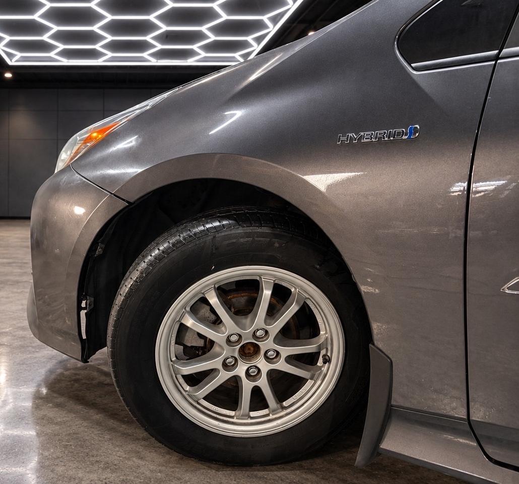 2018 Toyota Prius Auto Photo4