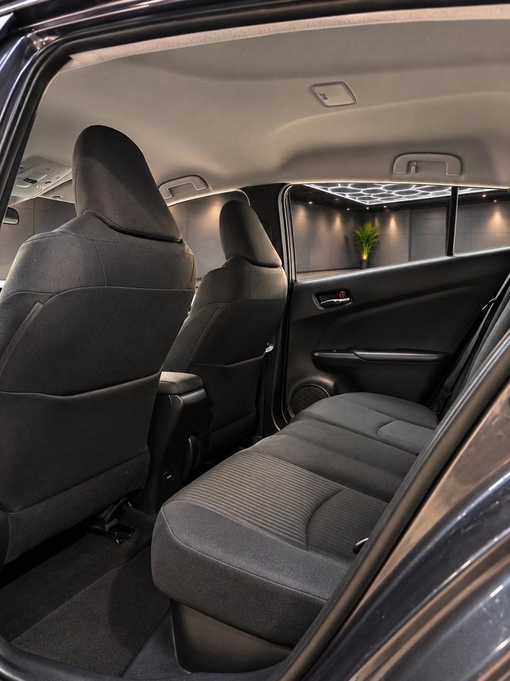 2018 Toyota Prius Auto Photo