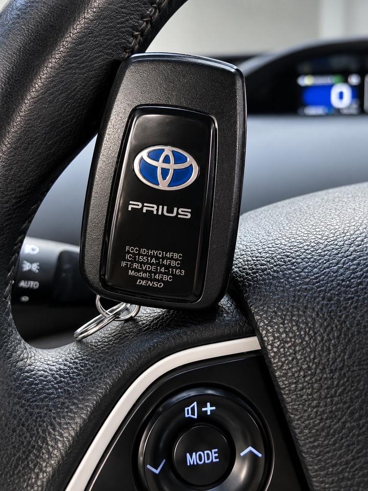 2018 Toyota Prius Auto Photo