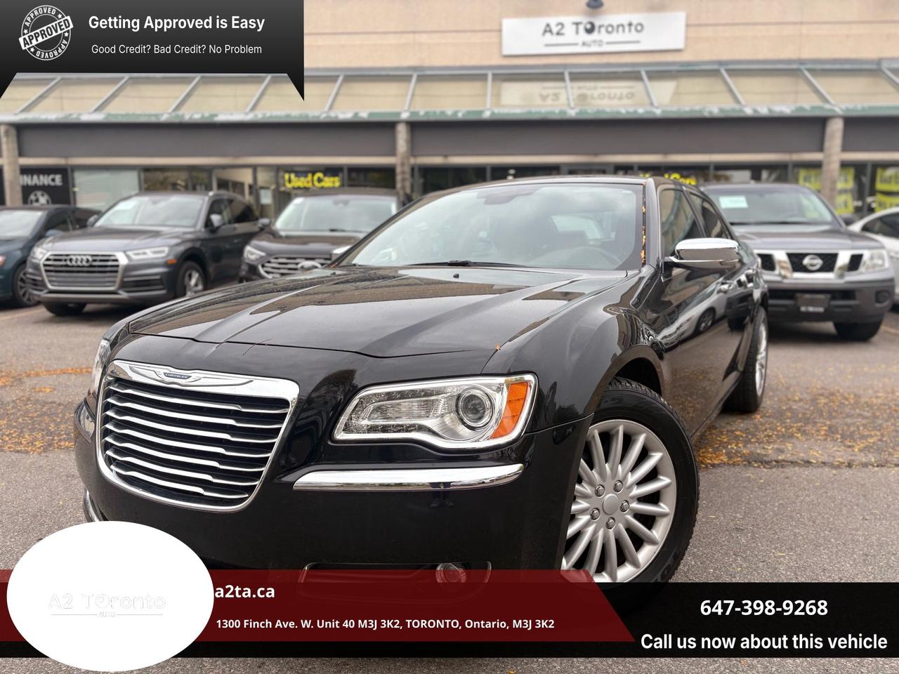 2012 Chrysler 300 4dr Sdn V8 300C AWD Photo0