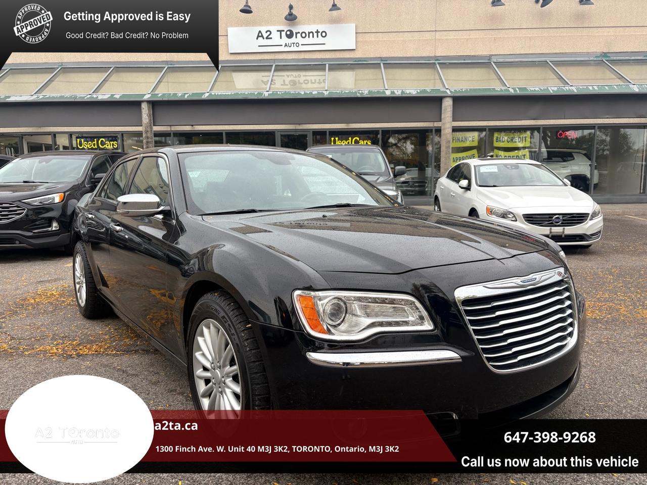 2012 Chrysler 300 4dr Sdn V8 300C AWD Photo5