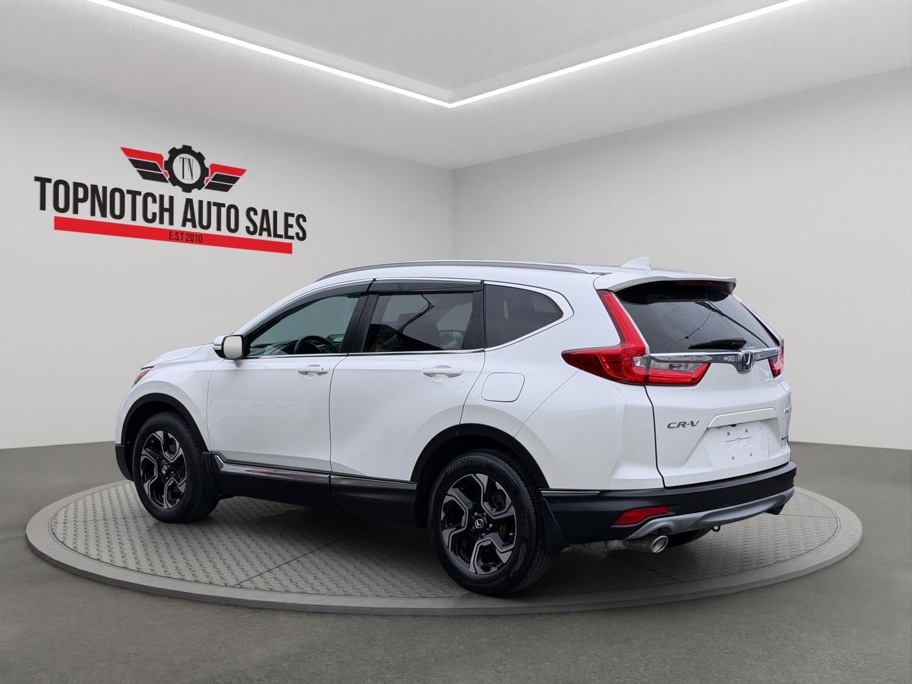 2018 Honda CR-V Touring AWD Photo