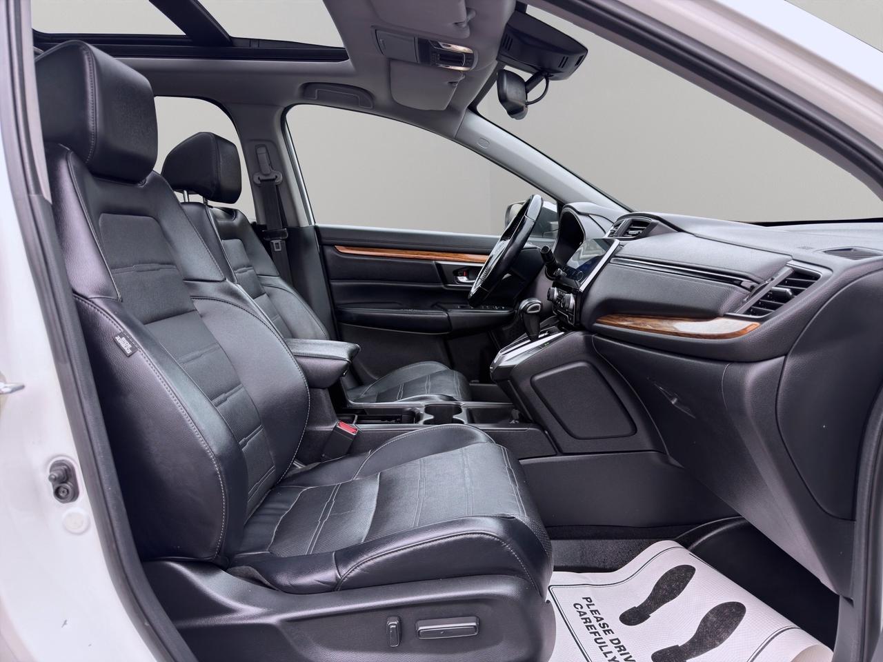 2018 Honda CR-V Touring AWD Photo