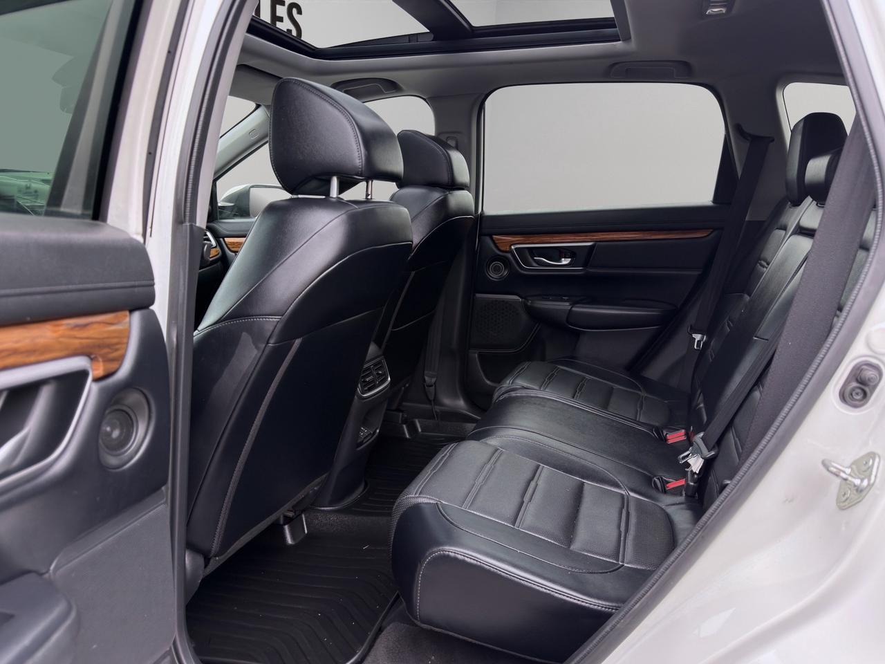 2018 Honda CR-V Touring AWD Photo
