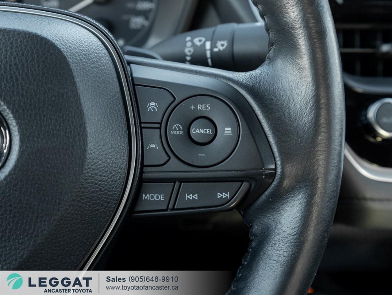 2023 Toyota Corolla SE CVT Photo