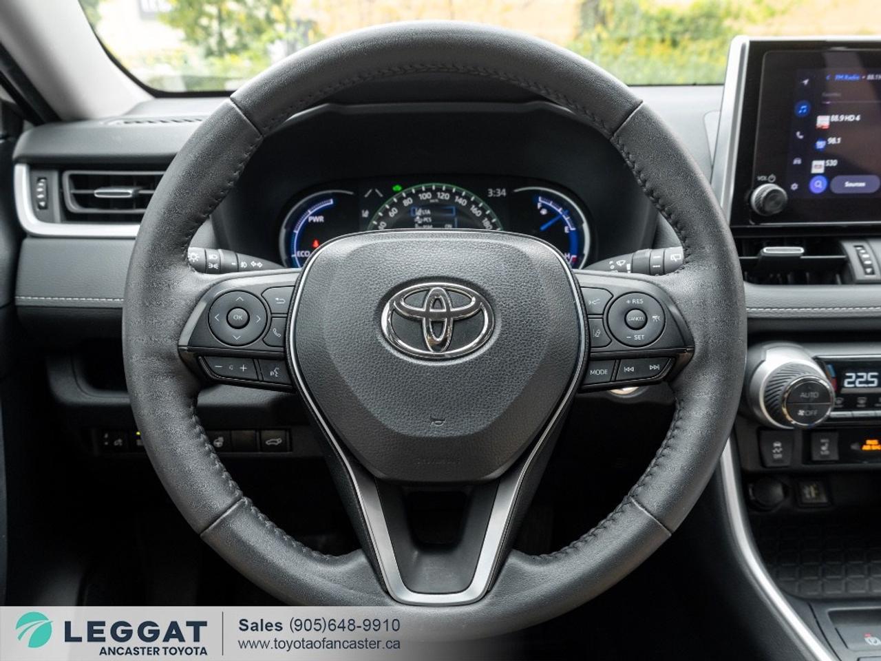 2024 Toyota RAV4 Hybrid Hybrid XLE PREMIUM AWD Photo