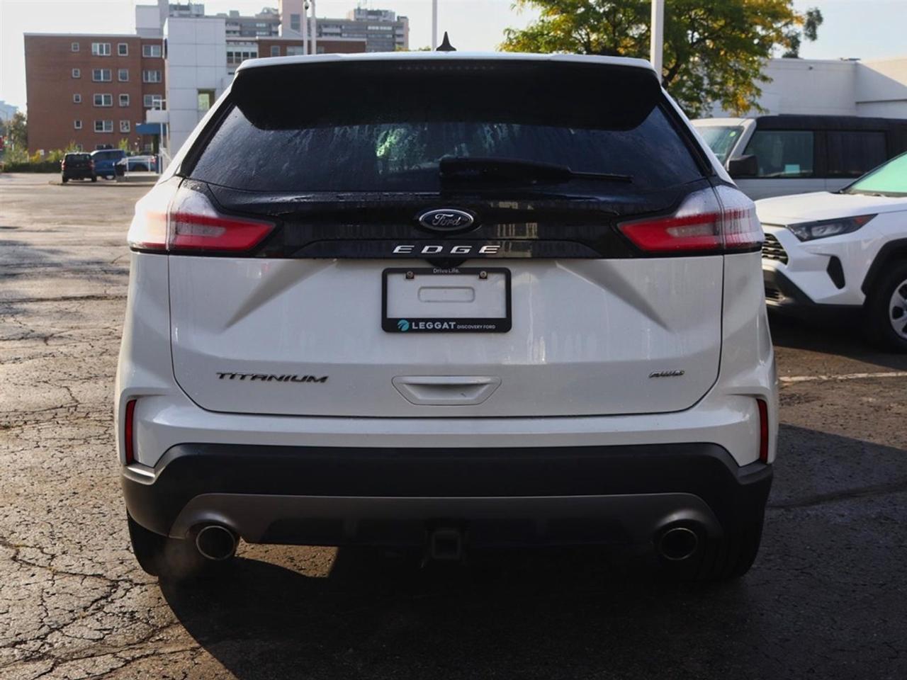 2022 Ford Edge Titanium | AWD | NAV | ROOF | TOW | HTD STR WHL Photo3
