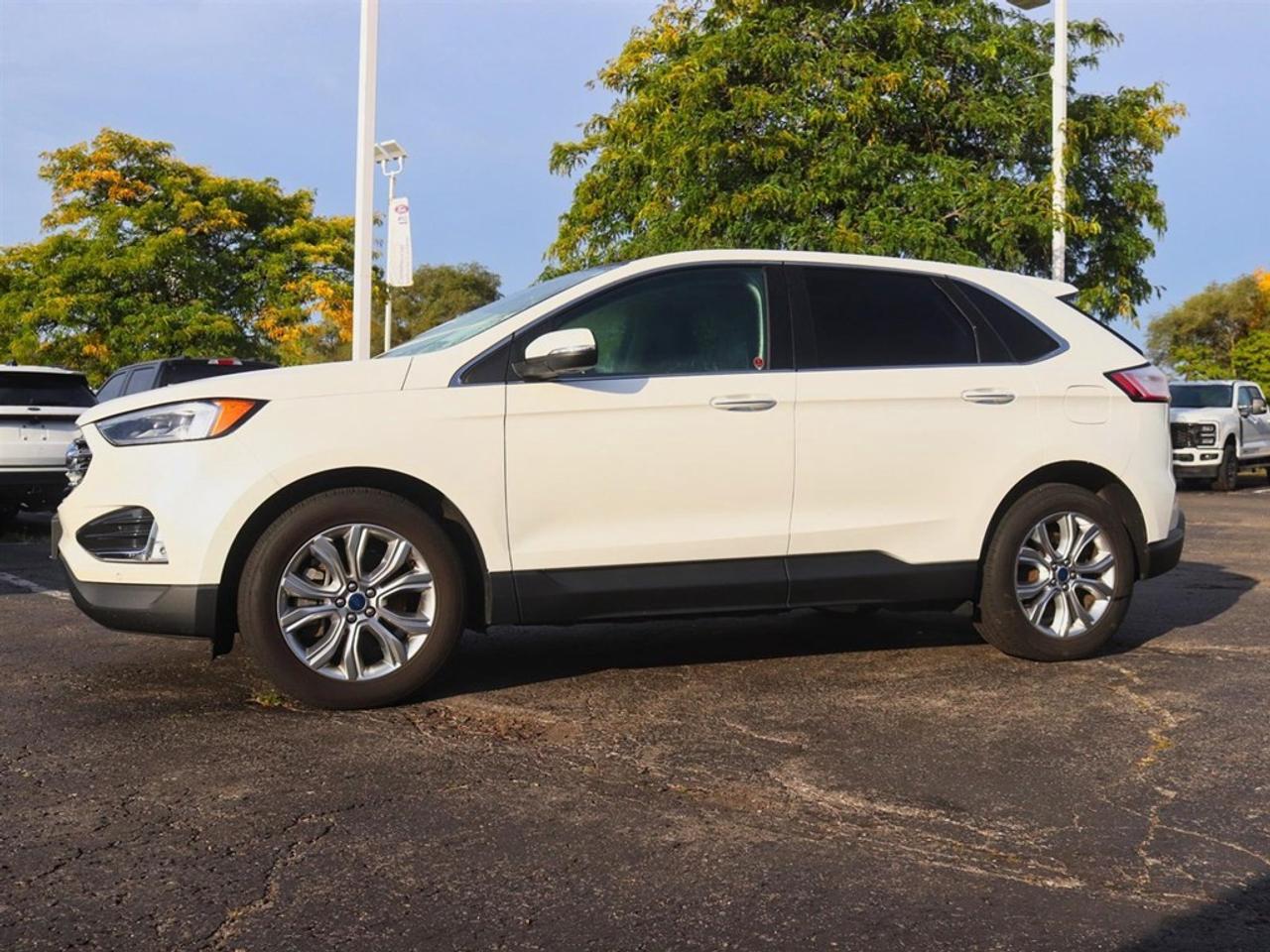 2022 Ford Edge Titanium | AWD | NAV | ROOF | TOW | HTD STR WHL Photo