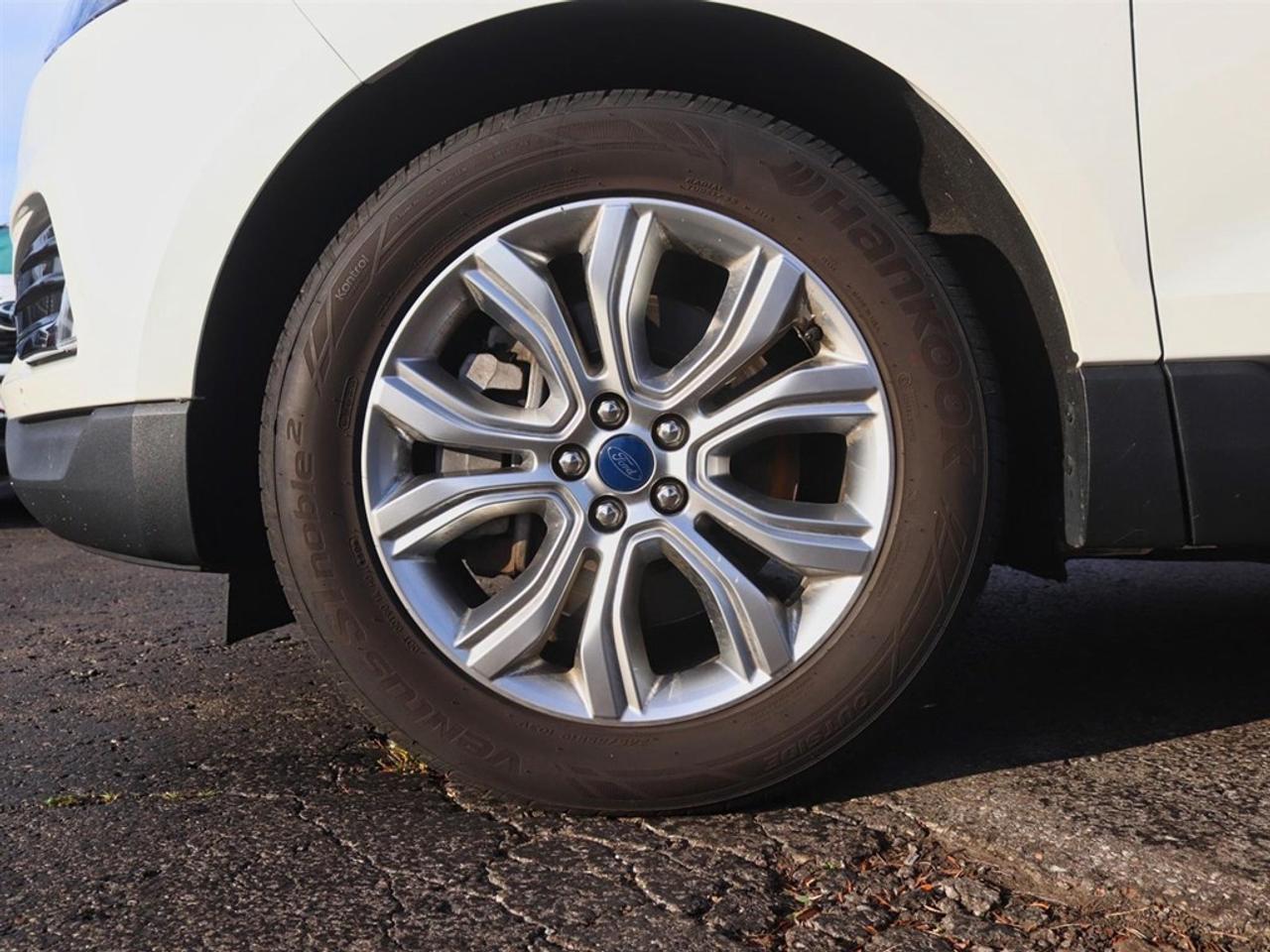2022 Ford Edge Titanium | AWD | NAV | ROOF | TOW | HTD STR WHL Photo