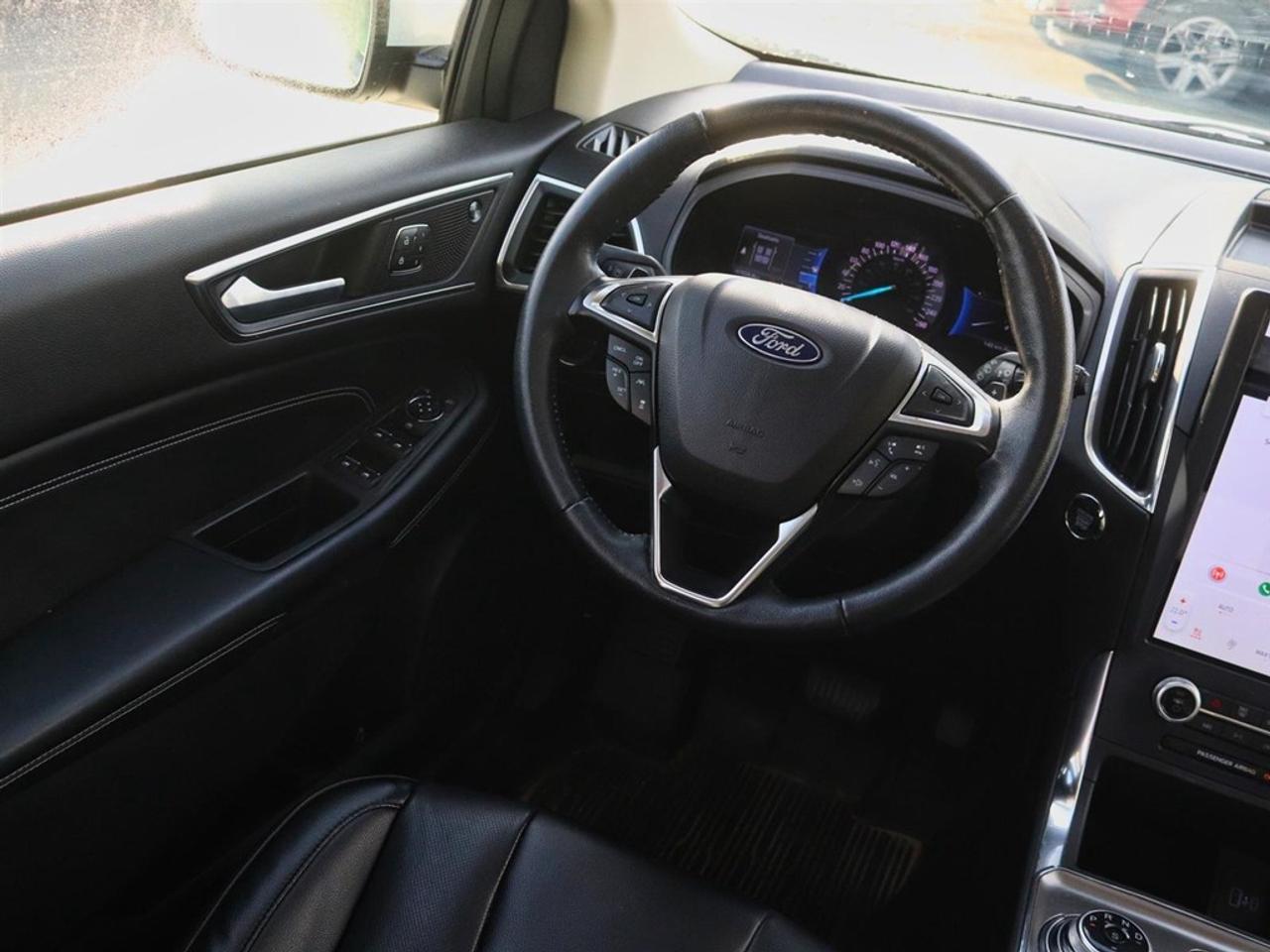 2022 Ford Edge Titanium | AWD | NAV | ROOF | TOW | HTD STR WHL Photo