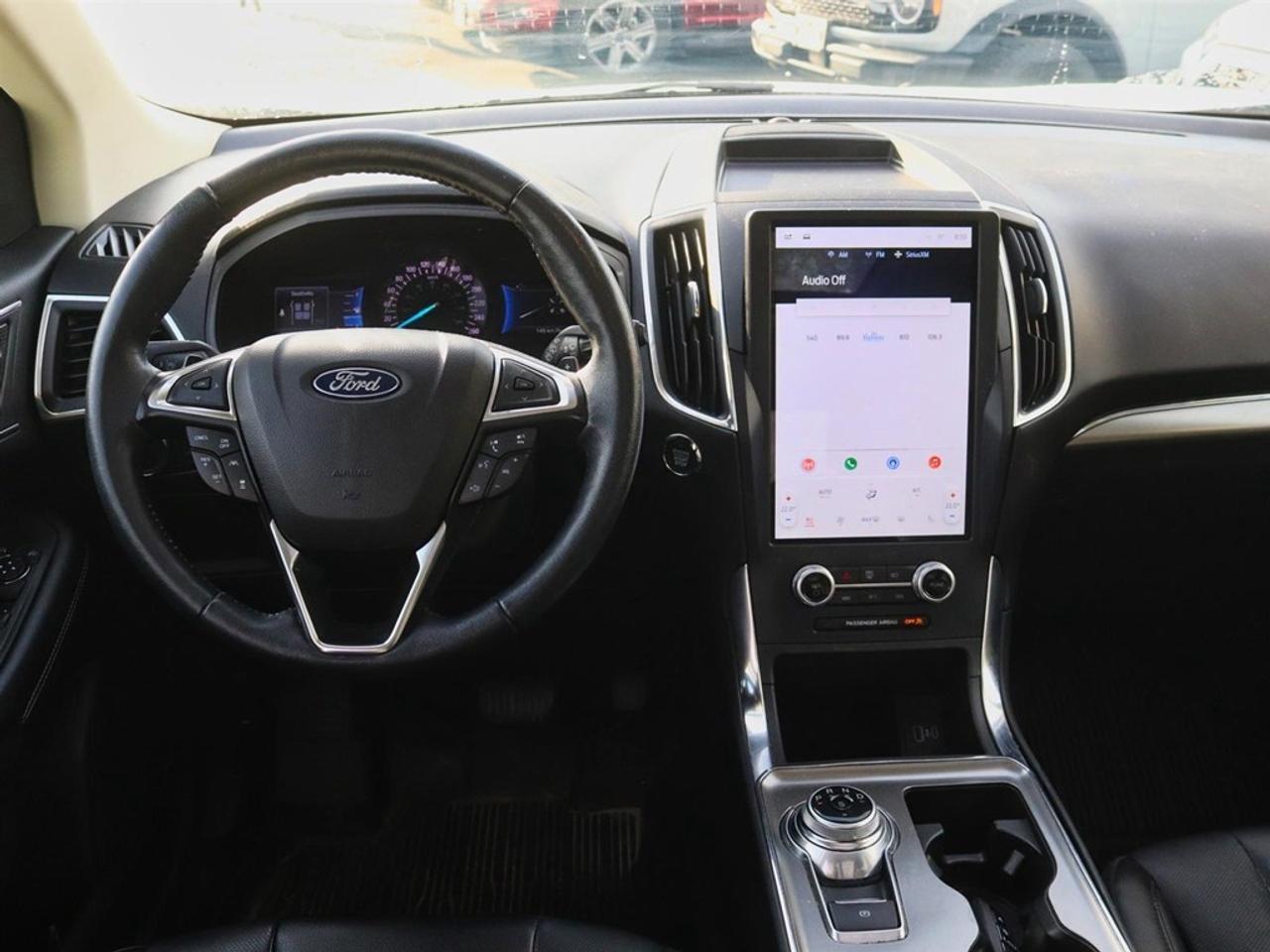 2022 Ford Edge Titanium | AWD | NAV | ROOF | TOW | HTD STR WHL Photo