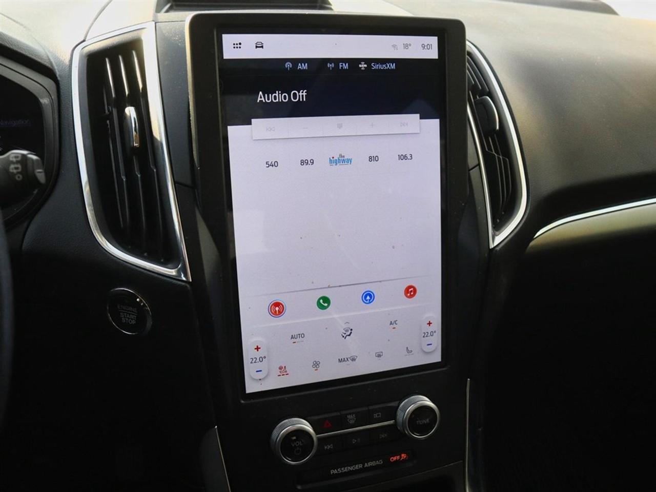 2022 Ford Edge Titanium | AWD | NAV | ROOF | TOW | HTD STR WHL Photo