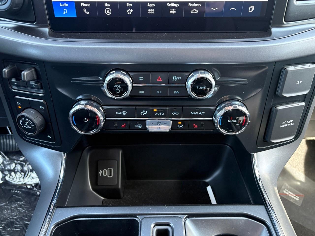 2026 Ford F-150 XLT 4WD SuperCrew 5.5' Box Photo