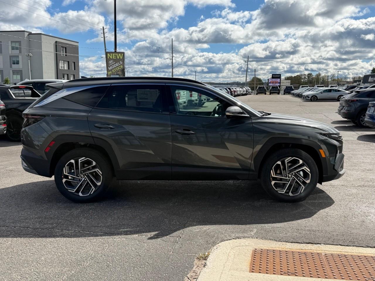 2026 Hyundai Tucson Hybrid Ultimate AWD Photo