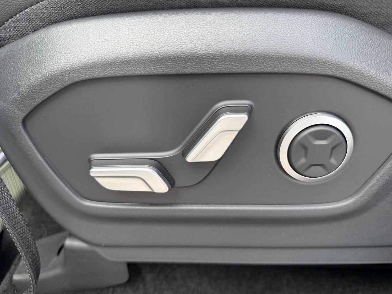 2027 Hyundai Santa Fe Hybrid Luxury AWD Photo