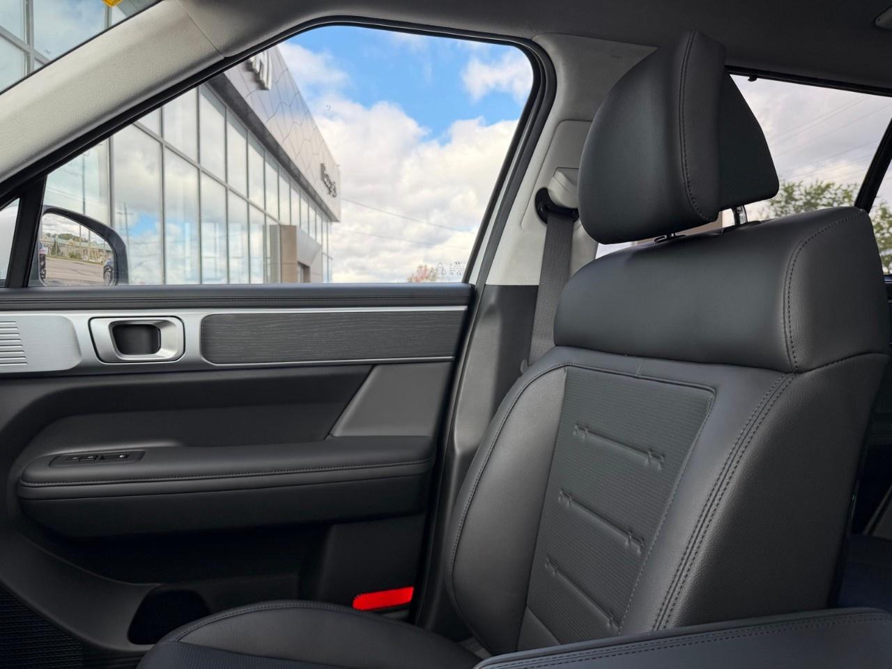 2027 Hyundai Santa Fe Hybrid Luxury AWD Photo