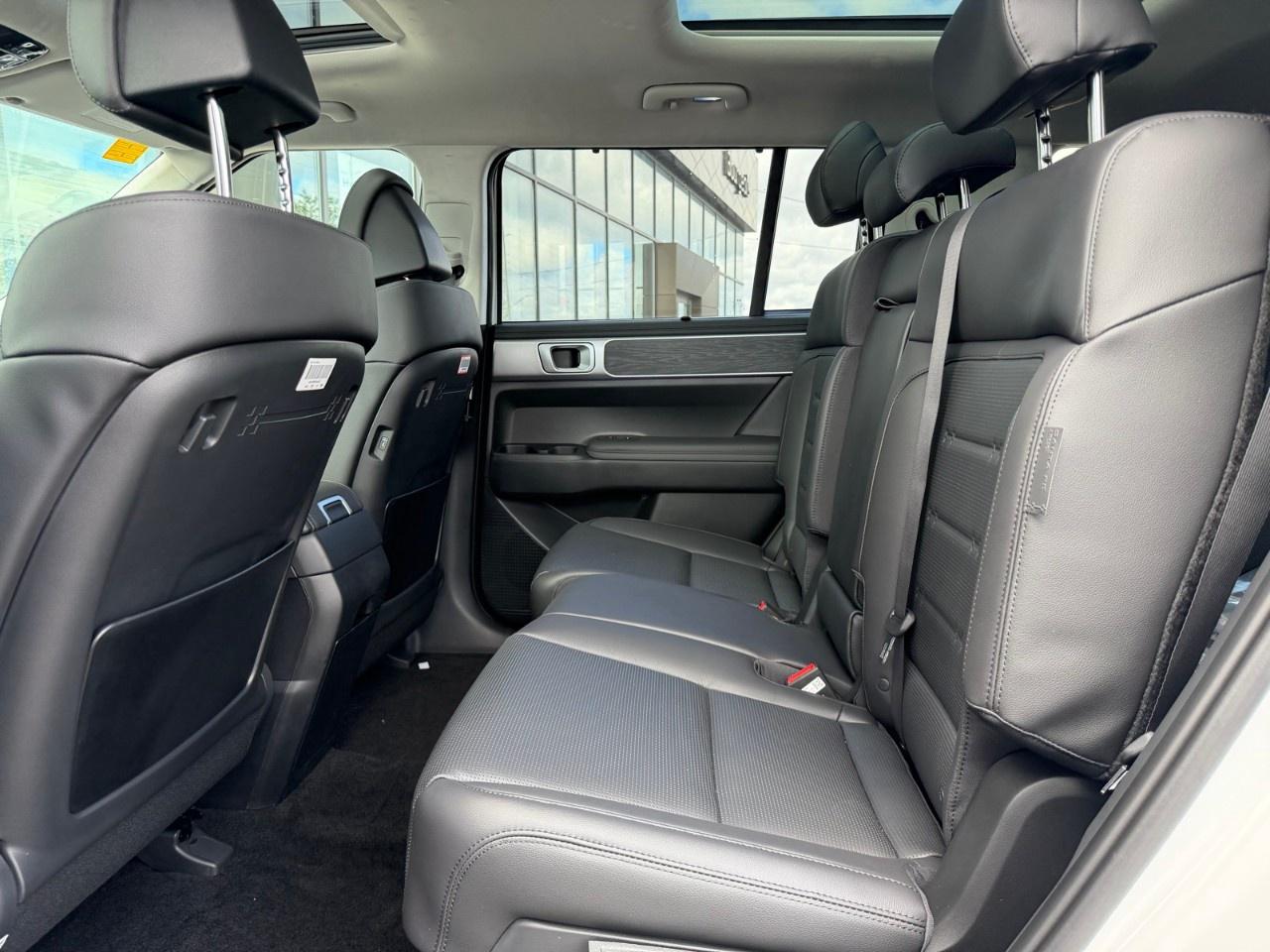 2027 Hyundai Santa Fe Hybrid Luxury AWD Photo