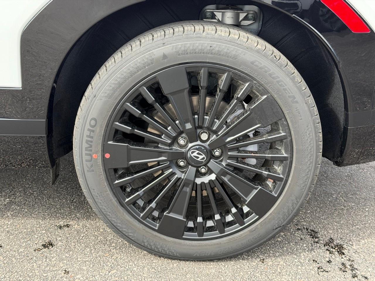2027 Hyundai Santa Fe Hybrid Ultimate Calligraphy AWD Photo