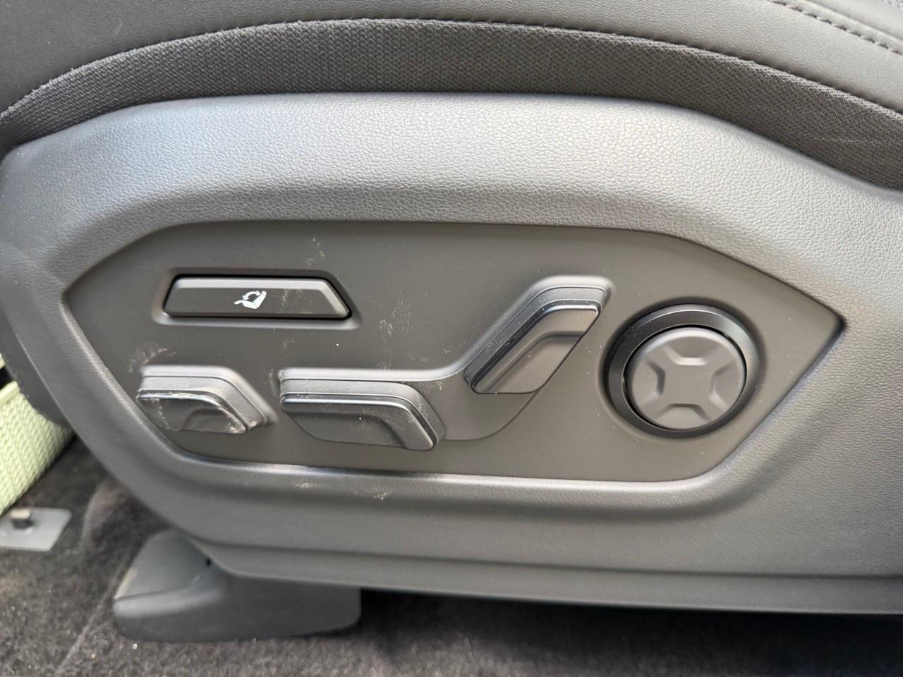 2027 Hyundai Santa Fe Hybrid Ultimate Calligraphy AWD Photo