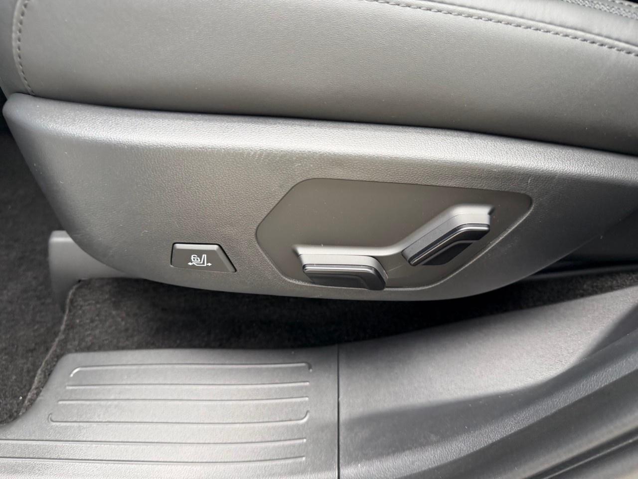 2027 Hyundai Santa Fe Hybrid Ultimate Calligraphy AWD Photo