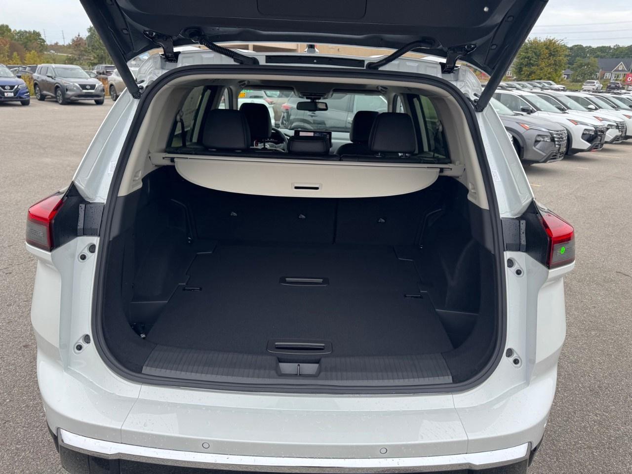 2026 Nissan Rogue AWD Platinum Photo