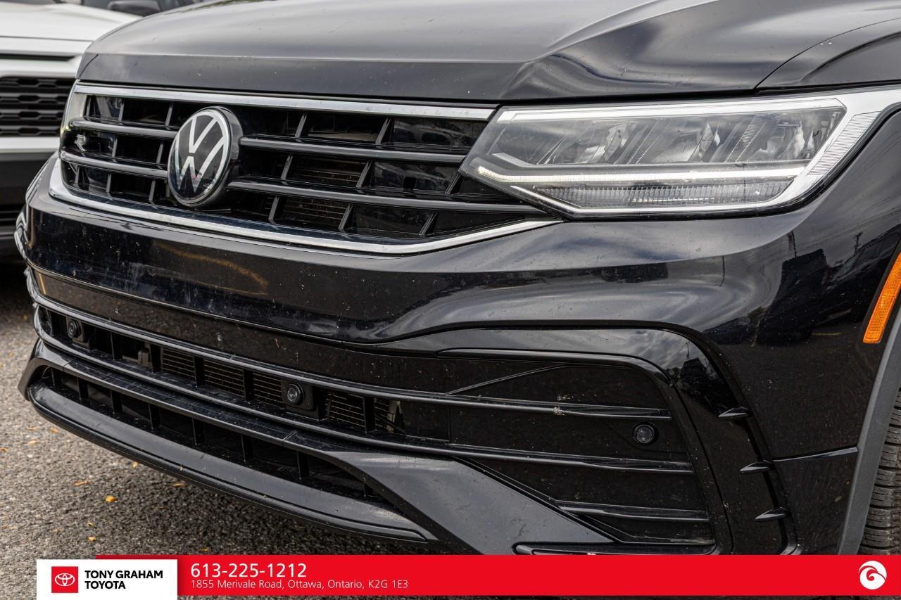 2022 Volkswagen Tiguan Comfortline R-Line Black Edition Photo
