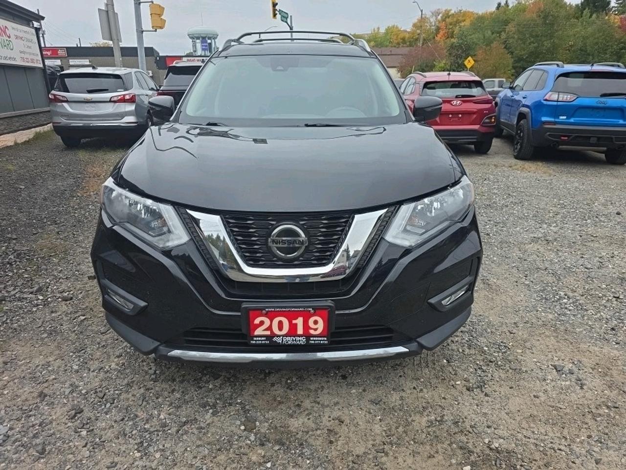 2019 Nissan Rogue SV Photo