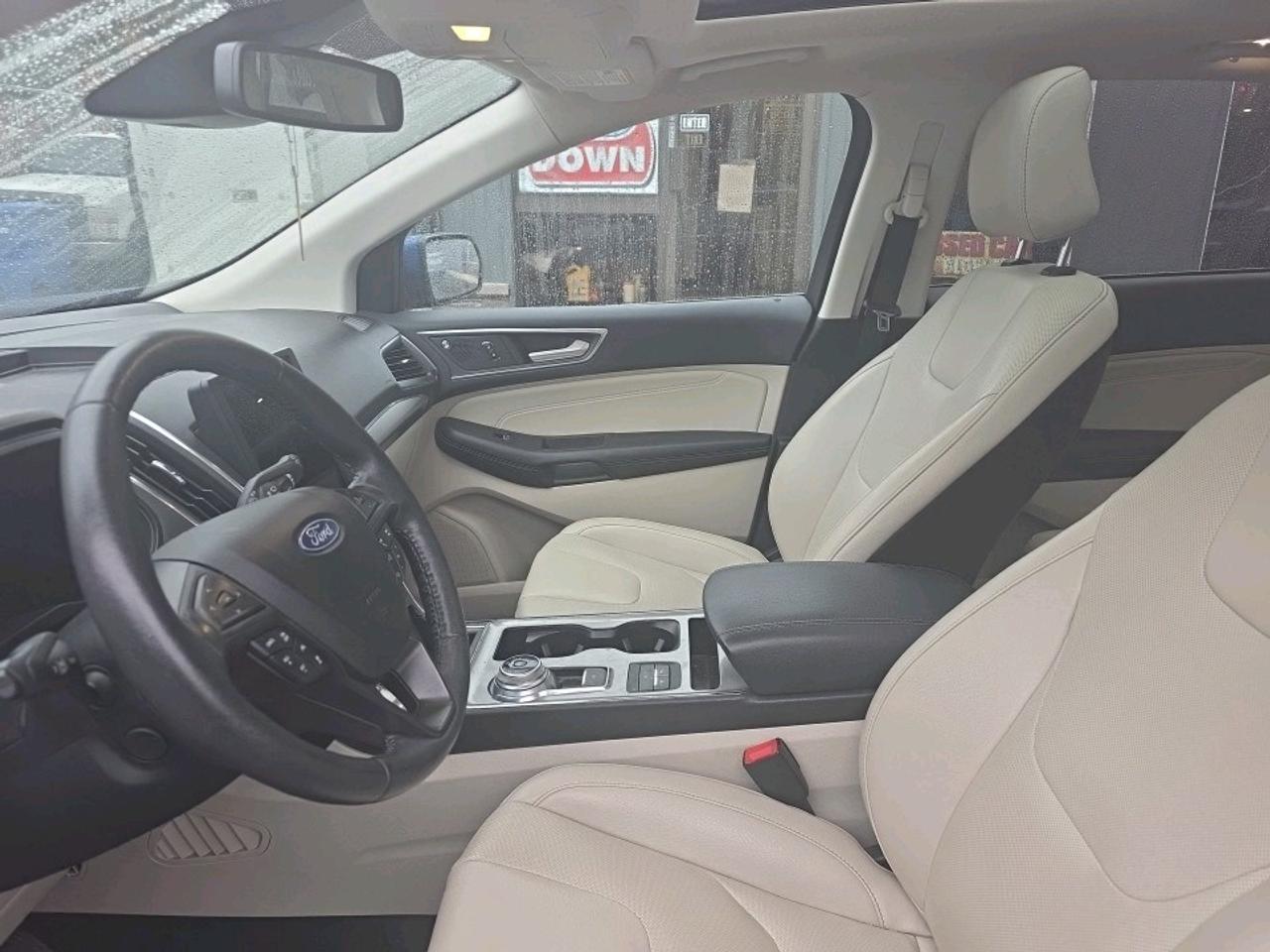 2022 Ford Edge Titanium TITANIUM AWD Photo