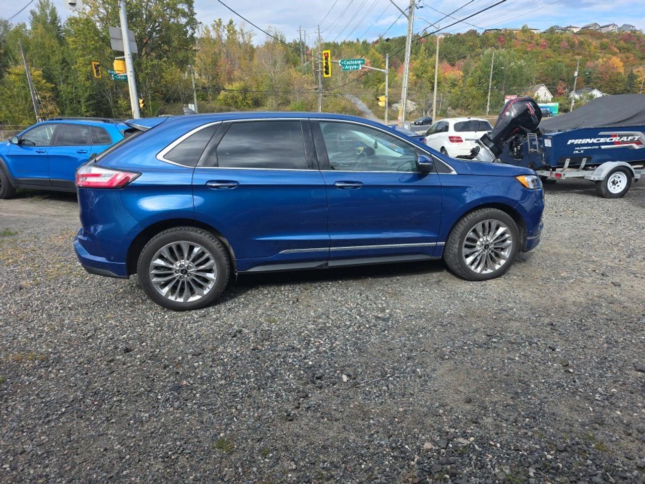 2022 Ford Edge Titanium TITANIUM AWD Photo