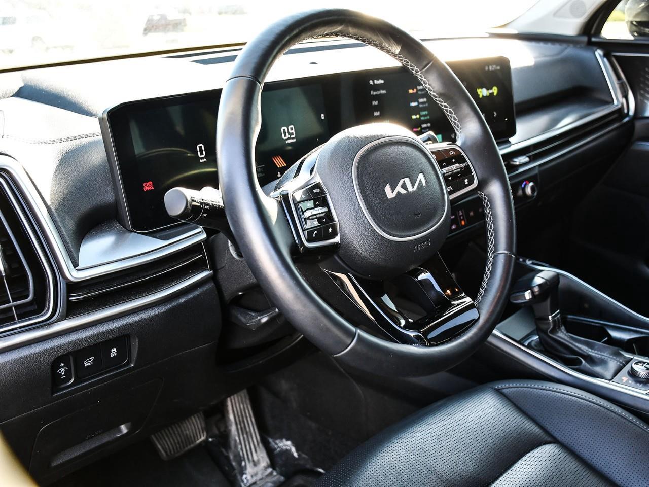 2025 Kia Sorento 2.5T EX 2025 Kia Sorento EX AWD | Heated Leather Seats | Heated Steering Wheel | 6 Passenger | Power Liftgate | Smart Cruise Control | Blind Spot | 12.3 Multimedia Touchscreen Photo