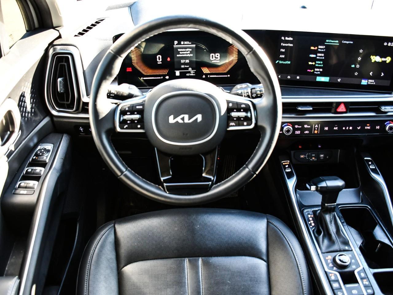 2025 Kia Sorento 2.5T EX 2025 Kia Sorento EX AWD | Heated Leather Seats | Heated Steering Wheel | 6 Passenger | Power Liftgate | Smart Cruise Control | Blind Spot | 12.3 Multimedia Touchscreen Photo