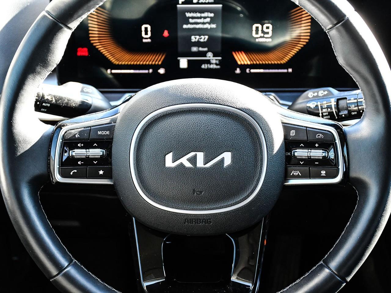 2025 Kia Sorento 2.5T EX 2025 Kia Sorento EX AWD | Heated Leather Seats | Heated Steering Wheel | 6 Passenger | Power Liftgate | Smart Cruise Control | Blind Spot | 12.3 Multimedia Touchscreen Photo