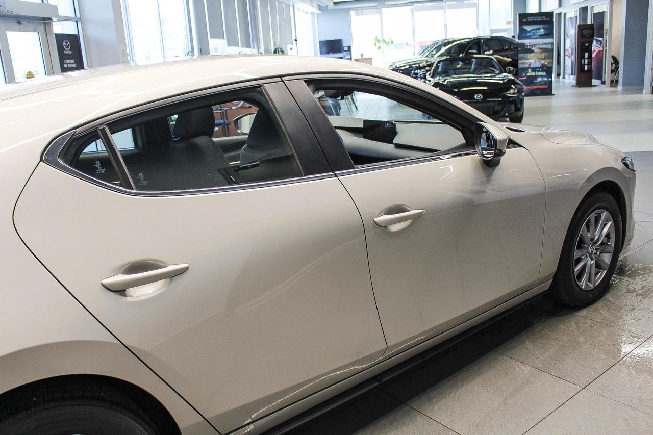 2024 Mazda MAZDA3 GS MAZDA CERTIFIED PRE-OWNED - LOW KMS - LEATHERETTE SEATS - APPLE CARPLAY AND ANDROID AUTO Photo