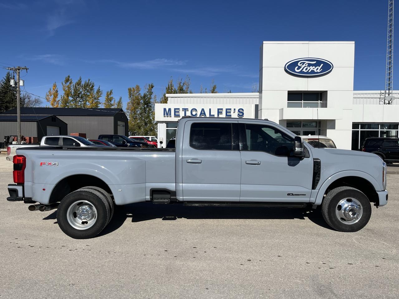 2025 Ford F-350 Super Duty DRW PLATINUM 4WD CREW CAB 8' BOX Photo0