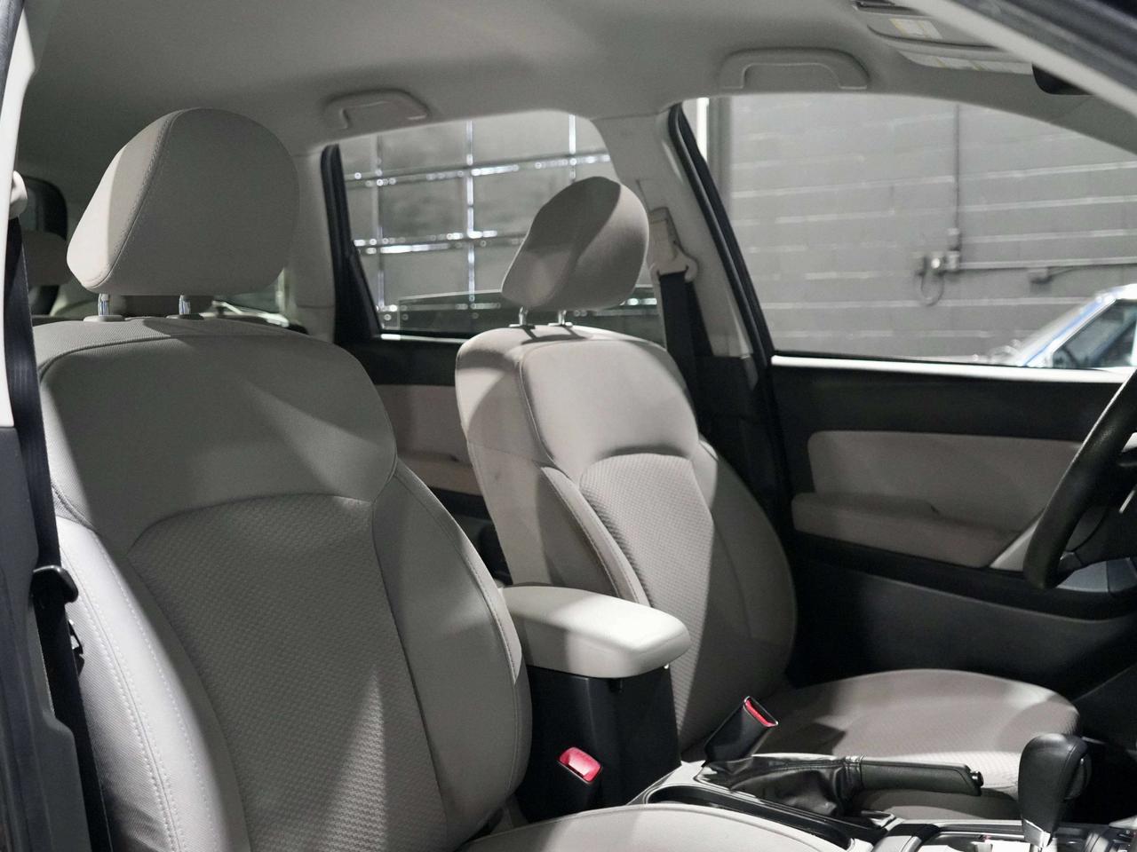 2015 Subaru Forester i Convenience Photo