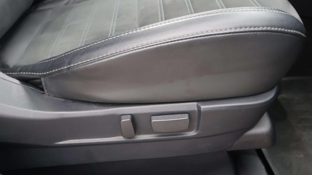 2020 Mitsubishi Outlander | Back-Up Camera Photo
