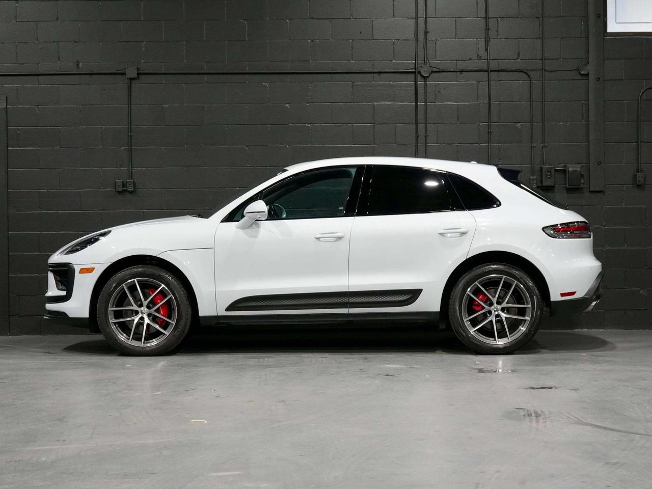 2023 Porsche Macan NO ACCIDENT| S |BOSE|DRIVERASSIST|RED INT|PANO|360 Photo