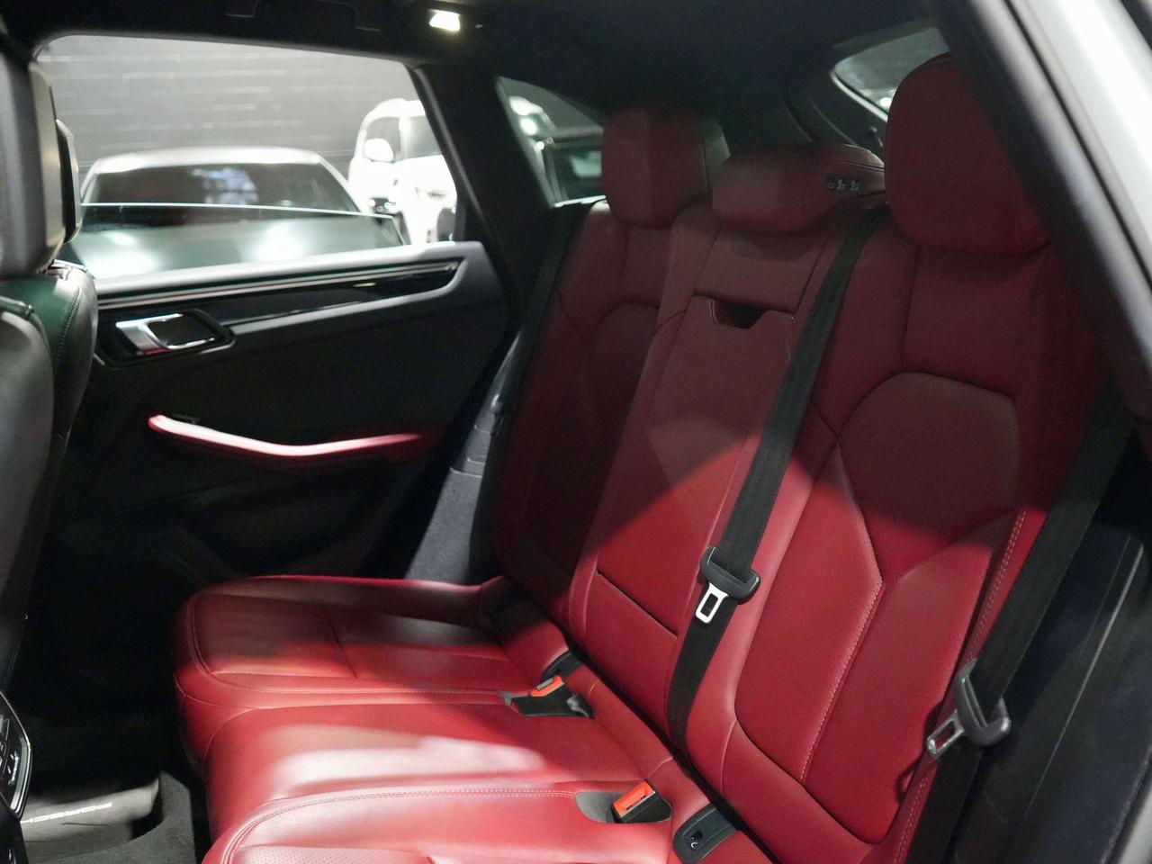 2023 Porsche Macan NO ACCIDENT| S |BOSE|DRIVERASSIST|RED INT|PANO|360 Photo
