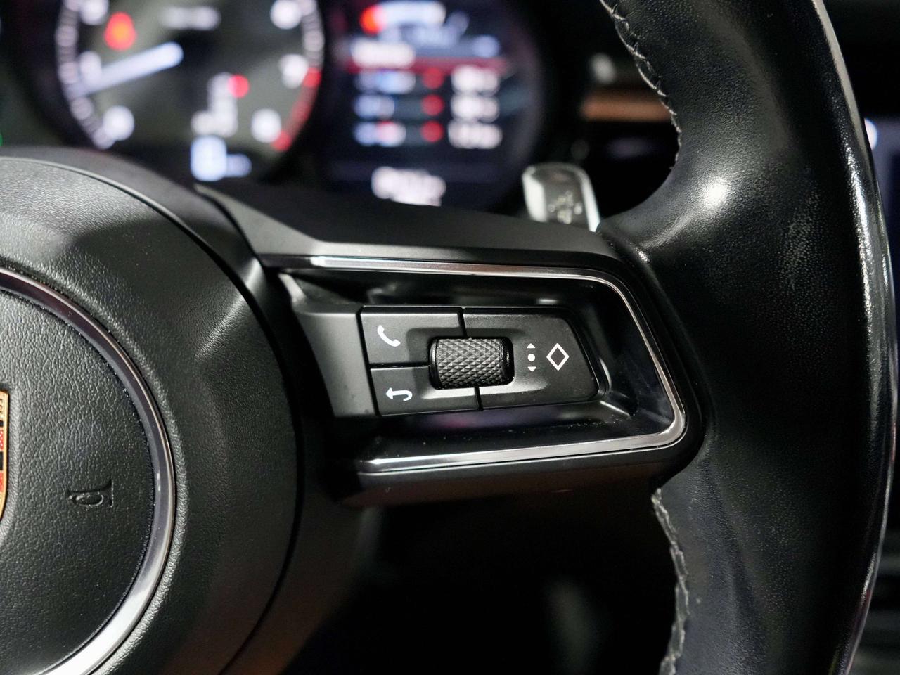 2023 Porsche Macan NO ACCIDENT| S |BOSE|DRIVERASSIST|RED INT|PANO|360 Photo