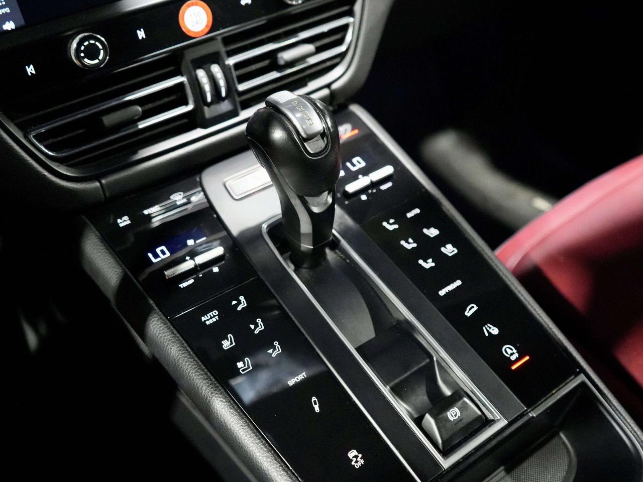 2023 Porsche Macan NO ACCIDENT| S |BOSE|DRIVERASSIST|RED INT|PANO|360 Photo