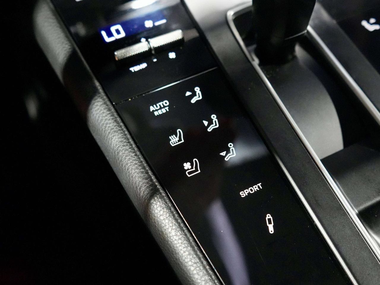 2023 Porsche Macan NO ACCIDENT| S |BOSE|DRIVERASSIST|RED INT|PANO|360 Photo