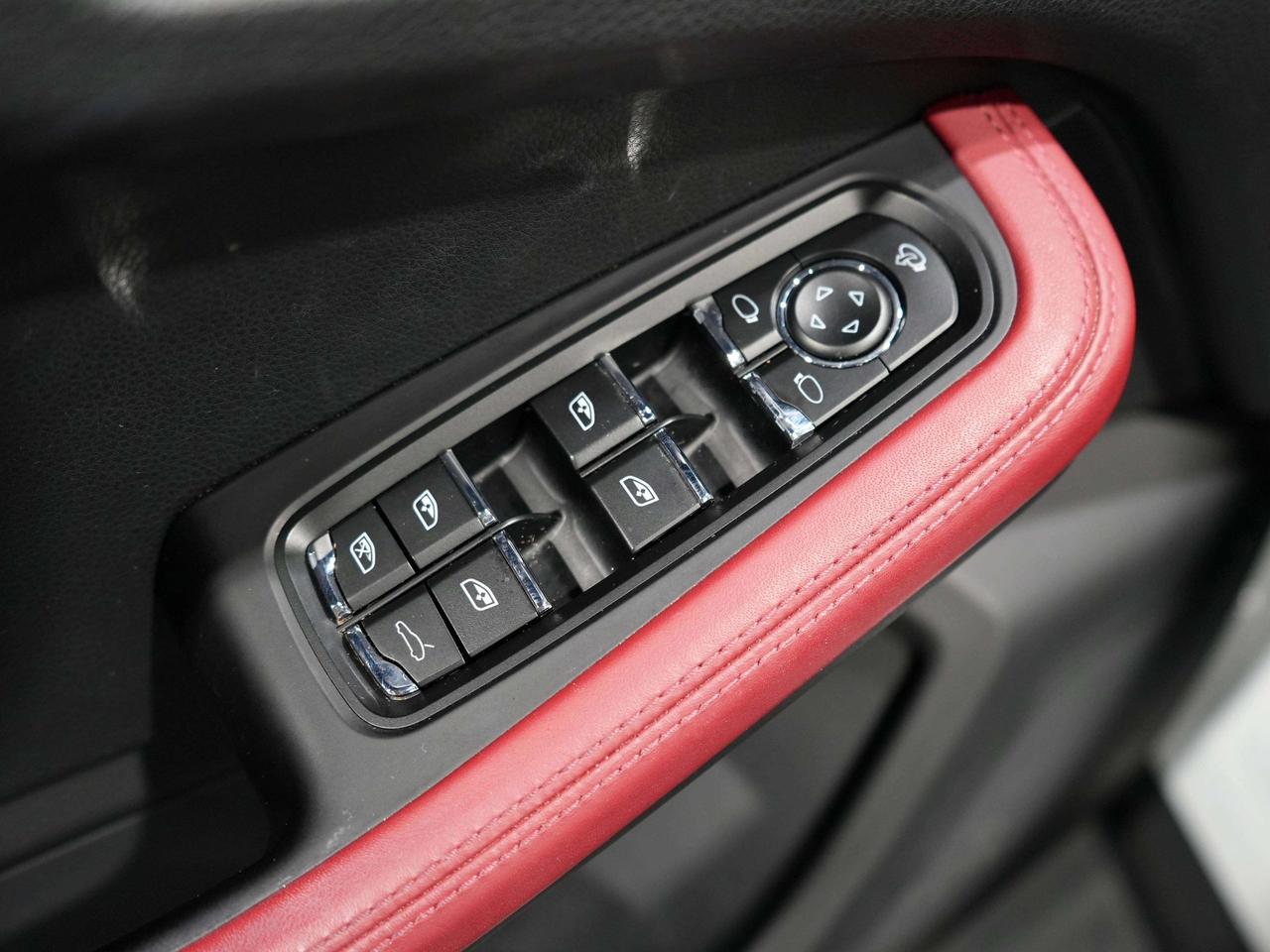 2023 Porsche Macan NO ACCIDENT| S |BOSE|DRIVERASSIST|RED INT|PANO|360 Photo
