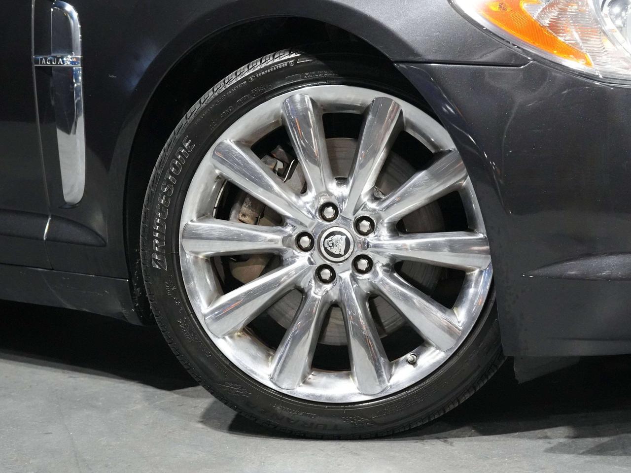 2011 Jaguar XF Premium Luxury|No Accident| V8 | Photo